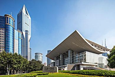 国产UE5抗日新作《山河在》演示 潜行暗杀攀岩等