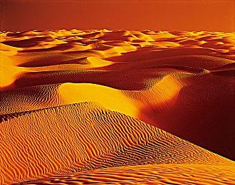 恐怖FPS《月之深渊》新预告 对抗扭曲宇宙恐怖